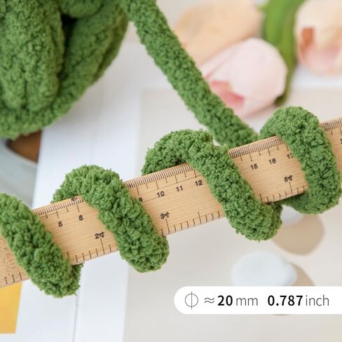 Franel Light Gray -Green Super Bulky Stunky Chenille Yarn - 8 Skeins of 226g لكل منهما - ناعم رقيق للحياك in Saudi Arabia