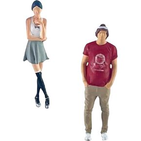 1:64 Scale Figures of Couples for Diorama Projects