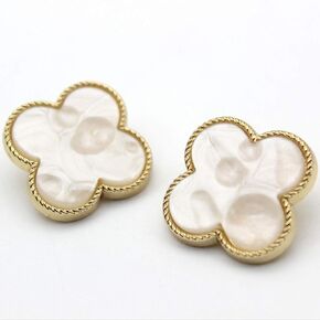 5pcs 25mm Small Rectangular Hand-Feel Buttons, Oil Pearl Imitation Shell Coat Buttons (White, Four-Leaf Clover)