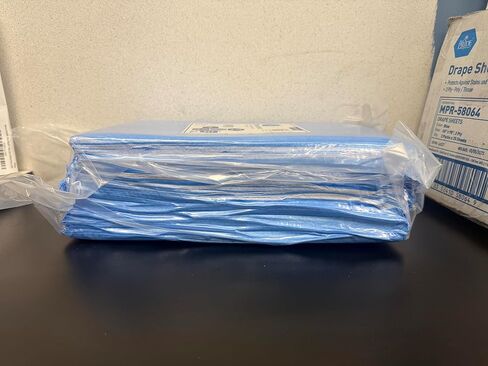 MED PRIDE Disposable Drape Sheets [Pack of 25] - 2-Ply Hospital Drapes for Stain & Spill Protection- Leakproof Medical Paper Sheet Covers for Treatment Tables, Exams, Stretchers, Massage Tables, Spa in Kuwait