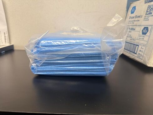 MED PRIDE Disposable Drape Sheets [Pack of 25] - 2-Ply Hospital Drapes for Stain & Spill Protection- Leakproof Medical Paper Sheet Covers for Treatment Tables, Exams, Stretchers, Massage Tables, Spa in Kuwait