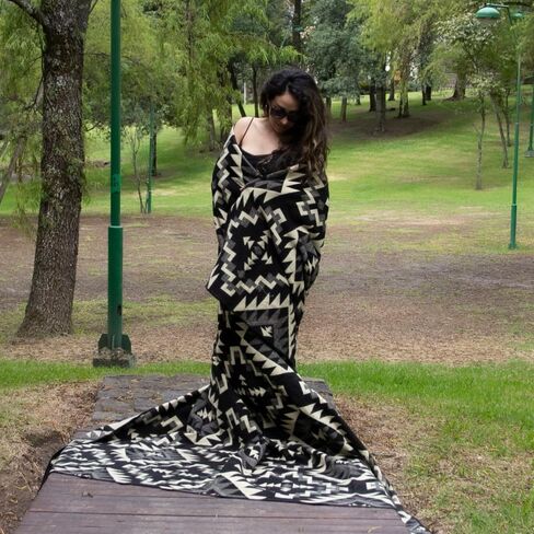 Alpaca Wool Blanket 80x90 in, Hypoallergenic, Soft, Lightweight, Handwoven, Queen Size Red tones in Saudi Arabia