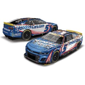 Lionel Racing NASCAR Authentics Kyle Larson No.5 Hendrickcars.com 2023 Las Vegas Motor Speedway Win 1:64 Scale HT Diecast Car with Trinket