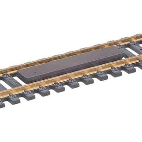 Kadee HO Scale Non Delayed Uncoupler ، بين القضبان