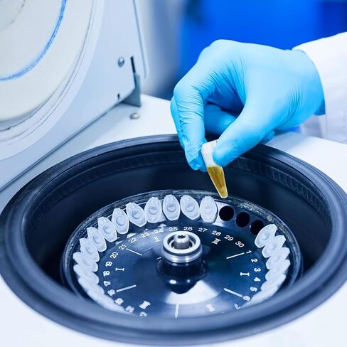 أنابيب الطرد المركزي الدقيقة 0.5 مل 1000 قطعة، أنابيب الطرد المركزي مع غطاء مرفق، حاوية قوارير زجاجات صغيرة مستديرة شفافة للطرد المركزي للمختبر، أنابيب بلاستيكية للمختبر، تخرج واضح in Kuwait