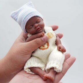 Reborn Baby Doll 7 Inch Silicone Doll Girl Aira Mini Realistic Newborn Baby Dolls Silicone Full Body Stress Relief with Feeding Accessories&Gift Box