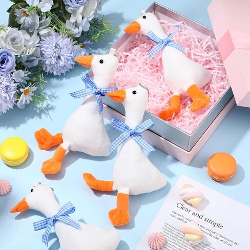 6 PCS One Silly Goose Party Favors محشوة حيوان 6 بوصة أفخم بيضاء أوزة سخيفة مع طوق ناعم محشو بالهدايا دمية بطة مضحكة لإمدادات أعياد الميلاد ديكورات المنزل (الشريط الأحمر) in Saudi Arabia