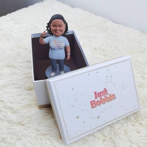 bobbleheads المخصصة: معطف دكتور وايت | bobblehead شخصية قابلة للتخصيص بالكامل | للأطباء in Saudi Arabia