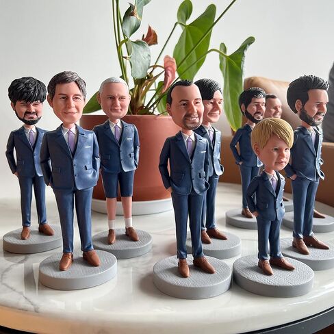 bobbleheads المخصصة: معطف دكتور وايت | bobblehead شخصية قابلة للتخصيص بالكامل | للأطباء in Saudi Arabia
