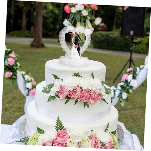 5.5 IN Wedding Cake Toppers Bride and Groom Dancing Figurines Cake Topper Wedding Decorations for Engagement Party Couple Figurines Craft Desk Decoration in Saudi Arabia