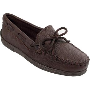 Minnetonka Moosehide Classic Women's Slip On 7.5 C/D US Black in Saudi Arabia
