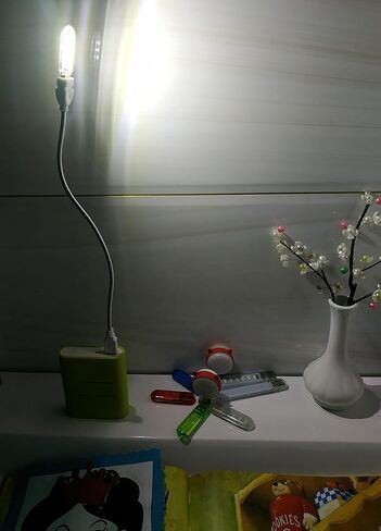 مصباح LED USB للتخييم ليلاً، أضواء سلسلة مفاتيح صغيرة محمولة لبنك الطاقة والكمبيوتر المحمول (4 عبوات - أبيض شفاف) in Kuwait