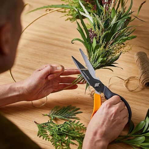 Fiskars Multipurpose مقص 9 in.cutting طول FSK01005692 in Saudi Arabia