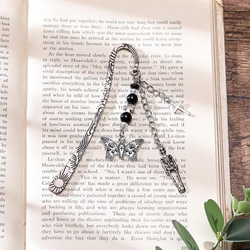 هدايا المرجعية المعدنية القوطية - Y2K Fantasy Black Butterfly Book Marks Charm فريدة من نوعها الرومانسية المظلمة الرومانسية الجمالية المخصصة لعلامات الصليب العلامات لعشاق القراءة النساء in Kuwait