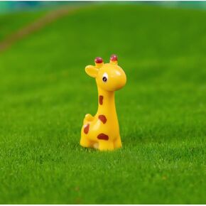 MAOMIA 20pcs Miniature Giraffe Figurines Easter Cake Toppers, Mini Giraffe DIY Craft Plant Pot Fairy Garden Landscape Decor Ornament
