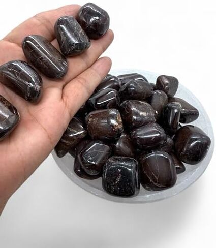 Garnet Tumbled Stone - Healing Stone - Crystal Healing - 20-25mm (1) in Kuwait