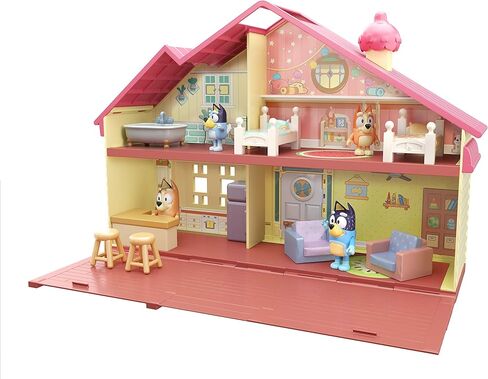 Bluey Celebration Home، ساعد في الاحتفال بعيد الميلاد، مع 11 قطعة لعب من الأثاث والإكسسوارات القابلة للإزالة، بالإضافة إلى مجسم حصري مقاس 2.5 بوصة in Kuwait