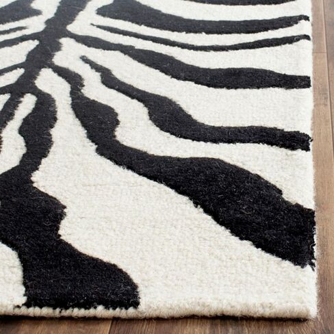 SAFAVIEH Cambridge Collection Accent Rug - 2' x 3', Ivory & Dark Grey, Handmade Animal Print Wool, Ideal for High Traffic Areas in Entryway, Living Room, Bedroom (CAM709A) in Saudi Arabia