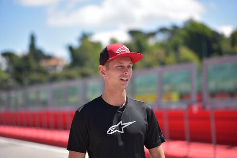 Alpinestars Corp Trucker Snapback in Saudi Arabia