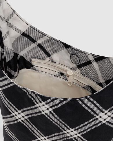 BAGGU Small Nylon Sling in Saudi Arabia