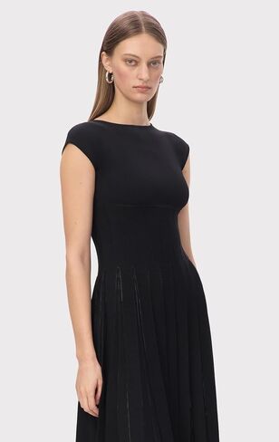 Hervé Léger Herve Leger, The Annabel Dress in Saudi Arabia