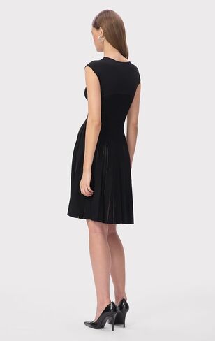 Hervé Léger Herve Leger, The Annabel Dress in Saudi Arabia