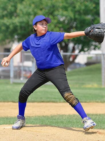 3 Pairs Baseball Socks and Softball Belts Set Adjustable Elastic Belt Athletic Sock Moisture-Wicking for Youth in Saudi Arabia