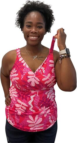 Sarah Wells Hands Free Pumping and Nursing Swim in Kuwait