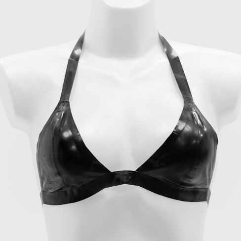 النساء المصنوع يدويًا الملابس الداخلية. براليت اللامع أعلى و Thong القيعان. مجموعة ملابس داخلية طبيعية ناعمة سلسة in Saudi Arabia