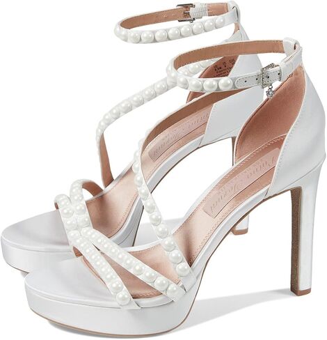 Naturalizer Women's LOVE3 Heeled Sandal in Saudi Arabia