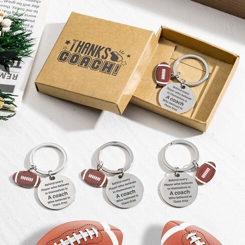 مجموعة هدايا Watinc Coach Coach ، 4pcs Sport Match Heaf -keychains repressake with with thank you backaging in Kuwait