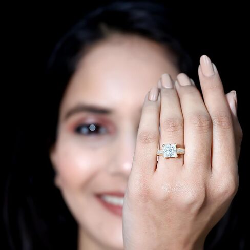 Certified Moissanite 8mm Princess Cut Engagement Ring, D-Vs1 Quality, Moissanite Solitaire Ring - With Jewelry Box in Kuwait
