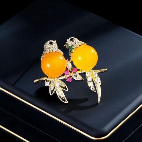 Magpie Lovebird Brooch Inlaid with 14K Gold Moissanite, Romantic Bird Design Love Corsage for Lovers, Creative Birthday Gift in Saudi Arabia