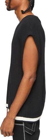 Forever 21 Men's Contrast-Hem Sweater Vest in Saudi Arabia