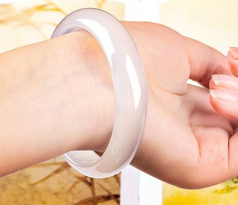 Natural Agate Bracelet Bangle With Gift Box Free in Saudi Arabia