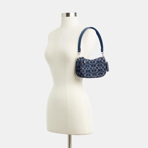 Coach Swinger Bag 20 in Signature Denim, LH/Deep Blue Multi in Saudi Arabia