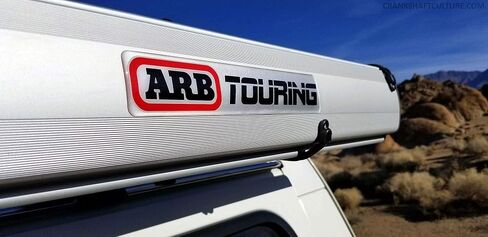 ARB 814412A مظلة سوداء قابلة للسحب من الألومنيوم مع ضوء مزدوج اللون قابل للتعتيم 2500 مم × 2500 مم أو 8.2 قدم × 8.2 قدم، للشاحنات وسيارات الدفع الرباعي والمركبات الترفيهية والمعسكرات in Saudi Arabia