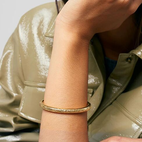 Hey Harper Gold Bangle Wave Cuff Bracelet - Trendy Chunky Non Tarnish Gold Cute Stackable Waterproof Bracelet, Simple Minimalist Unique Statement Jewelry in Saudi Arabia
