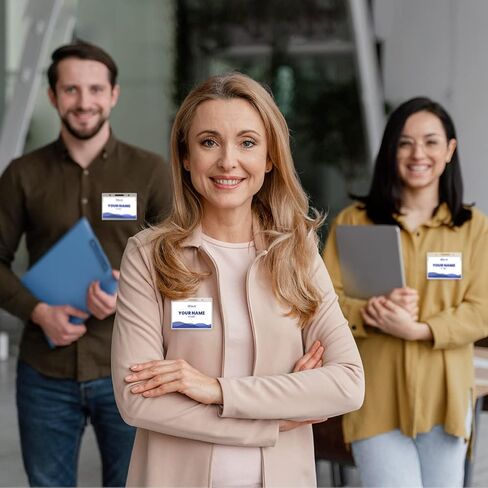 مجموعة حامل شارات الاسم المغناطيسي - صندوق مكون من 50 حامل بطاقات اسم شفاف مقاس 4 × 3 بوصة للمؤتمرات والفعاليات والاجتماعات in Kuwait