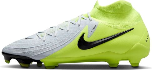 Nike Men's Football Soccer Shoe in Kuwait