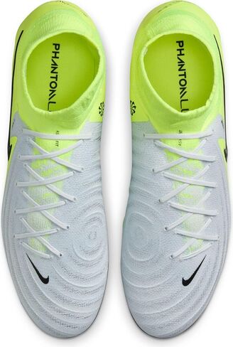 Nike Men's Football Soccer Shoe in Kuwait