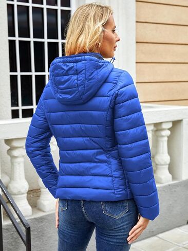 Lightweight Puffer Jacket Womens Winter Coats with Hood Packable Down Jacket Women Quilted Coat in Kuwait
