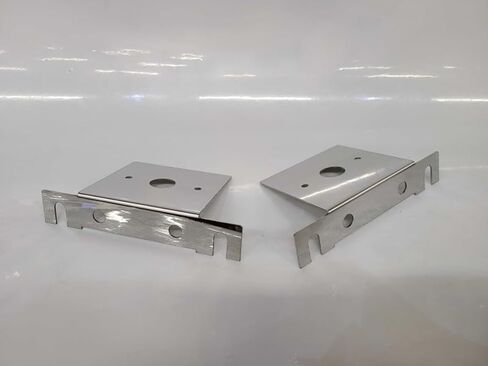 زوج من نوبات كينورث 15 بوصة من نظافة الهواء الخلفي فقط in Kuwait