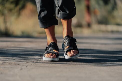 Womens Martlett Sandal - Lightweight and Adjustable Athletic Footwear for Outdoor, Walking, and Hiking in Saudi Arabia
