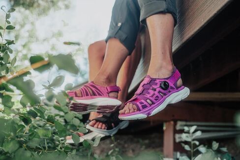 Womens Martlett Sandal - أحذية رياضية خفيفة الوزن وقابلة للتعديل للأحذية الخارجية والمشي والمشي لمسافات طويلة in Kuwait