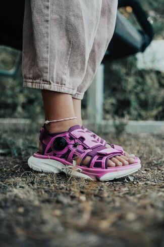 Womens Martlett Sandal - أحذية رياضية خفيفة الوزن وقابلة للتعديل للأحذية الخارجية والمشي والمشي لمسافات طويلة in Kuwait