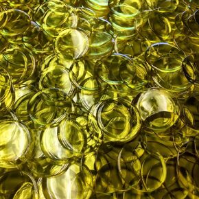 رقائق البنغو البلاستيكية لألعاب البنغو من MR CHIPS، 200 قطعة - رقائق عد بألوان صلبة وشفافة - أسود خالص - 3/4 بوصة in Kuwait