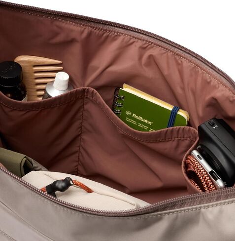 Bellroy Laneway Crescent Bag (12 لترًا مبسطًا ، كروسًا من الهلال مع جيوب داخلية وخارجية ، حزام قابل للتعديل وتخزين مفاجئ) - حبر in Kuwait