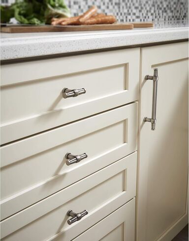 Luxor 3 3/4 "Center Bar Pull Finish: Umbrio in Kuwait