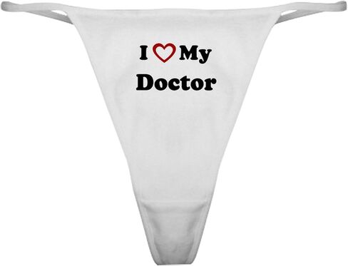 Cafepress أنا أحب الملابس الداخلية الكلاسيكية لطبيبي ، سراويل داخلية للسيدات in Kuwait